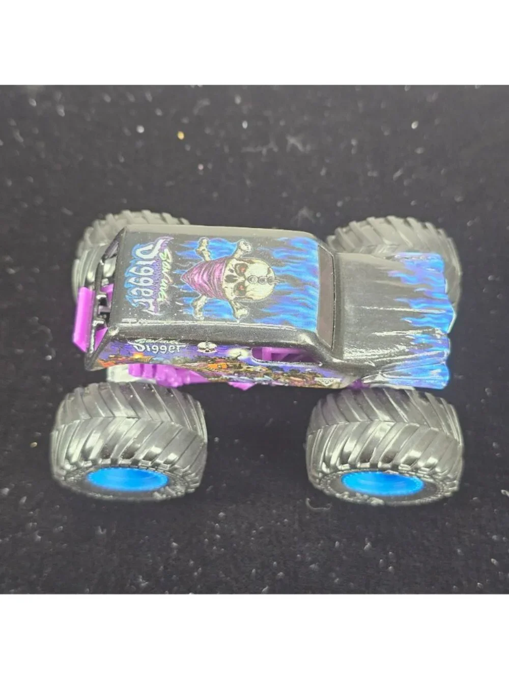 Grave Digger Monster Truck Toy Purple & Black 2024 Copyright Skeleton Design 4-W